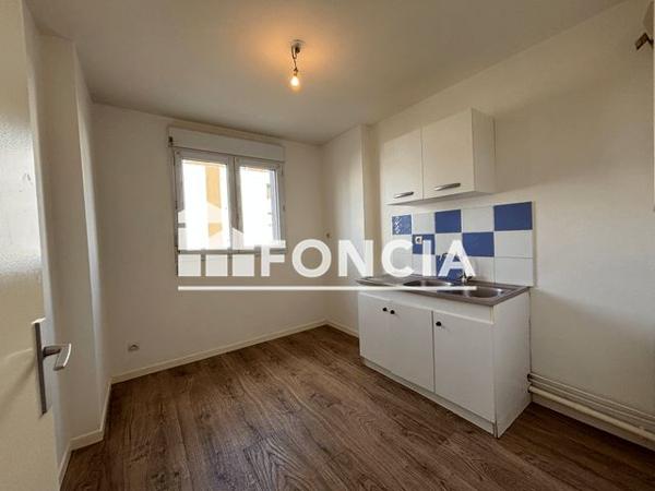 Location Appartement 2 pièces 55.65 m² - 53 RUE JEAN JAURES Reze 44400