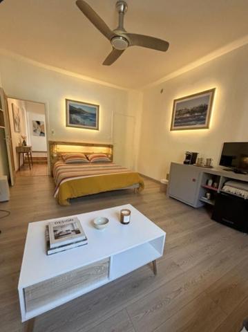 - VILLA FOLELLI  230 M²  VUE MER PISCINE SECTEUR CALME