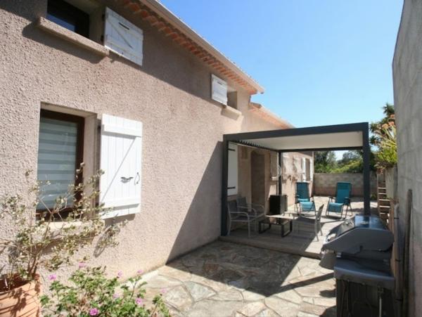 - VILLA FOLELLI  230 M²  VUE MER PISCINE SECTEUR CALME