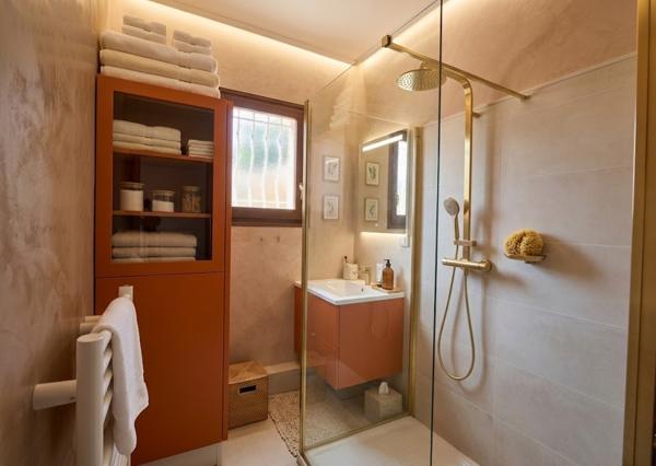 - VILLA FOLELLI  230 M²  VUE MER PISCINE SECTEUR CALME