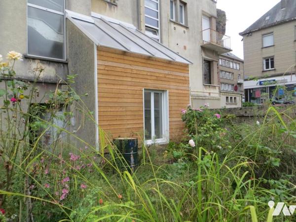 LOCAL COMMERCIAL OU PROFESSIONNEL - CENTRE-VILLE - VIRE