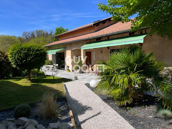 Villa sur les hauteurs de Domarin