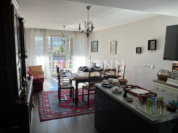 Grand Appartement T2 lumineux avec terrasse et garage en sous sol - Copropriété récente - Secteur Eglise - 69500 BRON