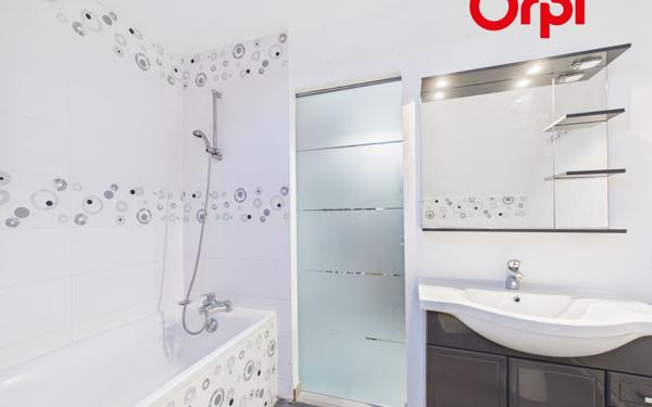 Maison à vendre    5 pièces •  Bernay