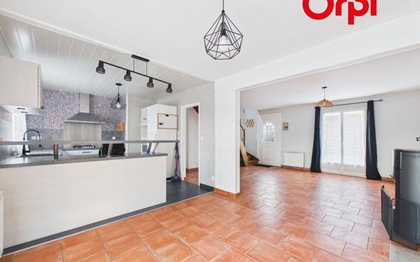 Maison à vendre    5 pièces •  Bernay