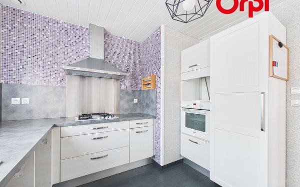 Maison à vendre    5 pièces •  Bernay