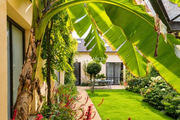 A vendre - demeure familiale - St Louis- 230 m² - ascenseur - Versailles quartier St Louis -6 chambres - jardin