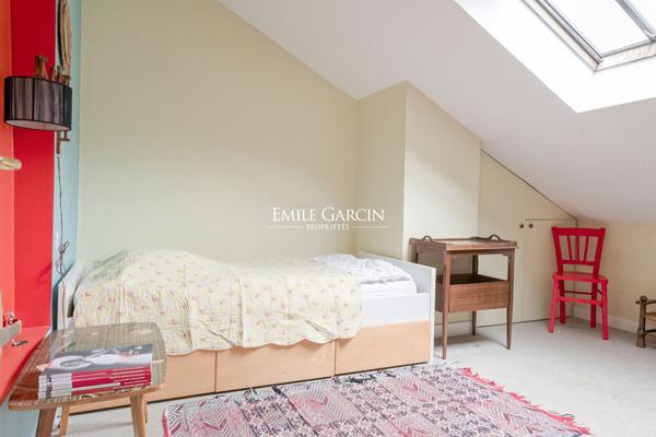 A vendre - demeure familiale - St Louis- 230 m² - ascenseur - Versailles quartier St Louis -6 chambres - jardin
