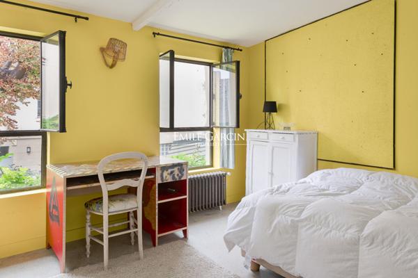 A vendre - demeure familiale - St Louis- 230 m² - ascenseur - Versailles quartier St Louis -6 chambres - jardin