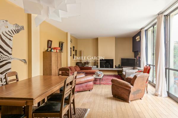 A vendre - demeure familiale - St Louis- 230 m² - ascenseur - Versailles quartier St Louis -6 chambres - jardin