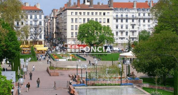 À vendre Local commercial 90 m² - Lyon 69002
