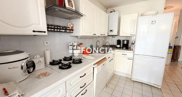 À vendre Appartement 4 pièces 80 m² - Vénissieux 69200