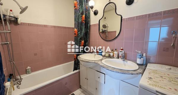 À vendre Appartement 4 pièces 80 m² - Vénissieux 69200