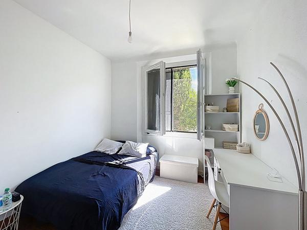 Manosque, Maison 4 pièces, studio indépendant, piscine et dépendances