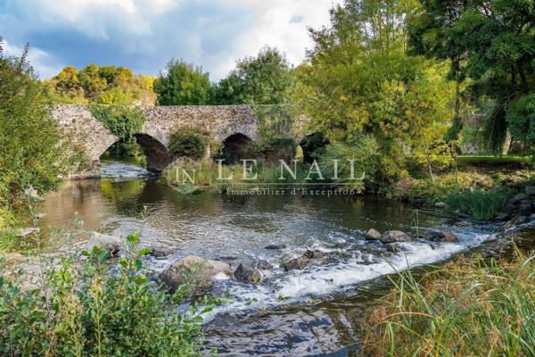 Remarquable moulin hydroélectrique du début du XXe siècle en Anjou