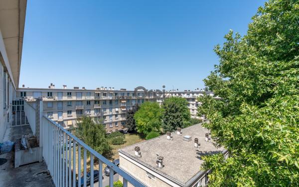 Appartement à vendre    3 pièces • 63 m2 Maisons-Alfort
