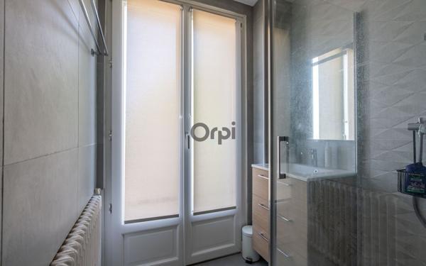 Appartement à vendre    3 pièces • 63 m2 Maisons-Alfort