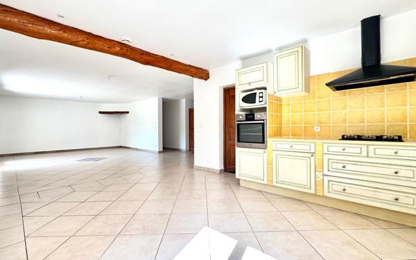 Maison à vendre    4 pièces • 130,77 m2 Salon-de-Provence