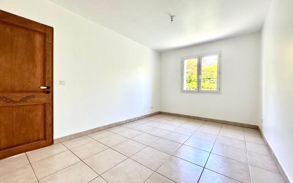 Maison à vendre    4 pièces • 130,77 m2 Salon-de-Provence