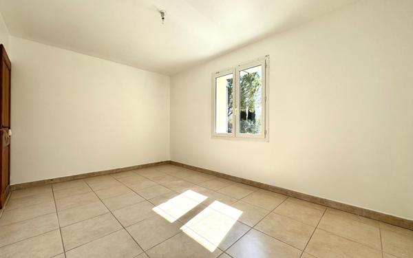 Maison à vendre    4 pièces • 130,77 m2 Salon-de-Provence