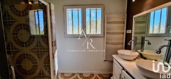 Maison à vendre 5 pièces 115 m² Arles