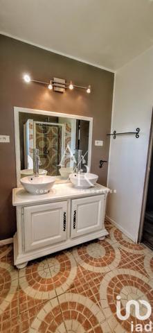 Maison à vendre 5 pièces 115 m² Arles