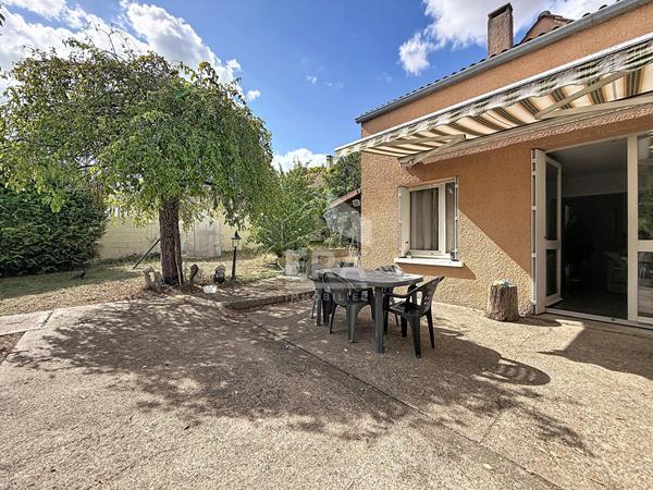 Maison à vendre à  Saclas 5 pièce(s) 103 m2