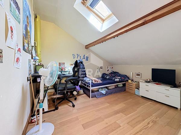 Maison à vendre à  Saclas 5 pièce(s) 103 m2