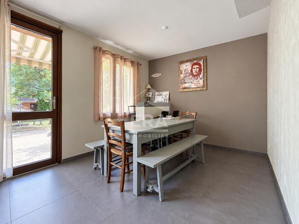 Maison à vendre à  Saclas 5 pièce(s) 103 m2