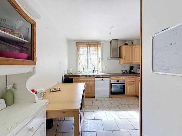 Maison à vendre à  Saclas 5 pièce(s) 103 m2