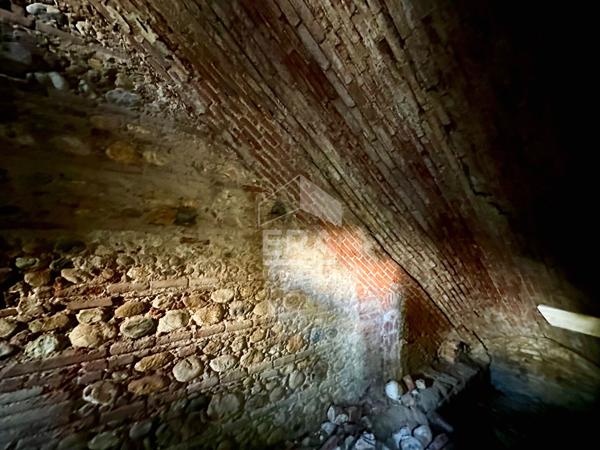 A VENDRE -PERPIGNAN -TERRAIN VIABILISÉ AVEC BÂTISSE EN PIERRE ? PERMIS DE CONSTRUIRE ACCORDÉ