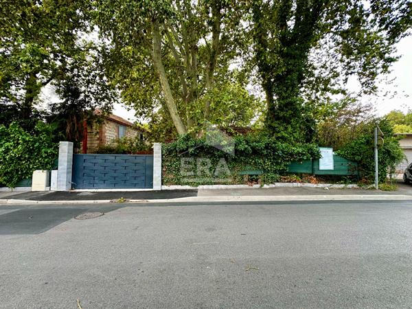 A VENDRE -PERPIGNAN -TERRAIN VIABILISÉ AVEC BÂTISSE EN PIERRE ? PERMIS DE CONSTRUIRE ACCORDÉ