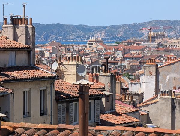 Appartement
         3 pièces
        - 71 m² Exclusivité 285 000 € *