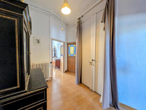 Appartement
         3 pièces
        - 71 m² Exclusivité 285 000 € *