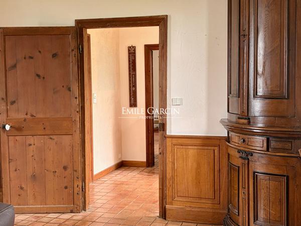 Louannec, Presbytère du XVIIIe siècle & Maison d'amis remarquable à vendre