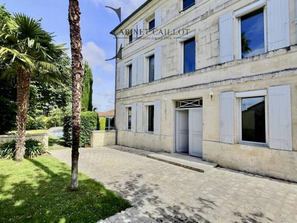 Belle maison de ville - Rive Droite Saintes (réf. 20889)