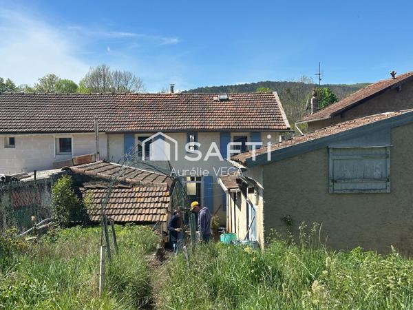 Villa T5 avec jardin, garage et dépendances
