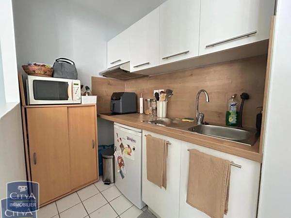 Appartement à louer 1 pièce 27.5m² Tours (37000)