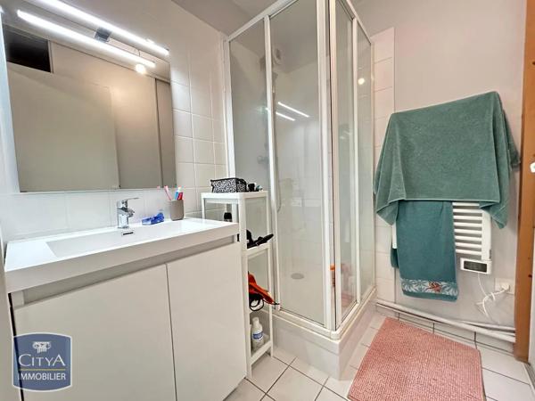 Appartement à louer 1 pièce 27.5m² Tours (37000)