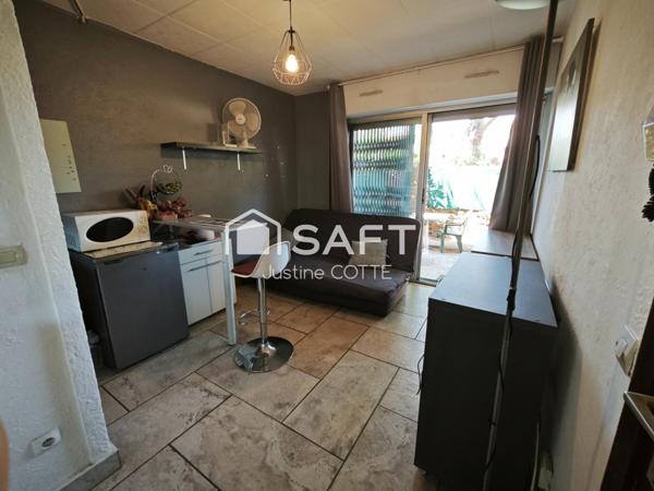 Studio en rez-de-chaussée avec terrasse privative