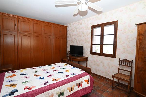 EXCLUSIVITE CHATEAUNEUF-DE-GRASSE -CHEMIN DE SAINT JEAUME 181 m²