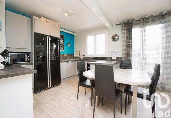 Duplex 4 pièces de 113 m² à Pontault-Combault (77340)