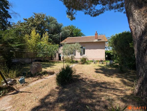 AIGUES-MORTES – Maison de plain-pied proche canal à rénover