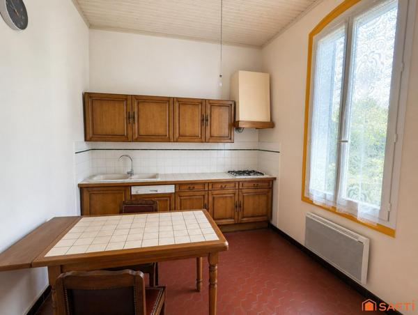 AIGUES-MORTES – Maison de plain-pied proche canal à rénover
