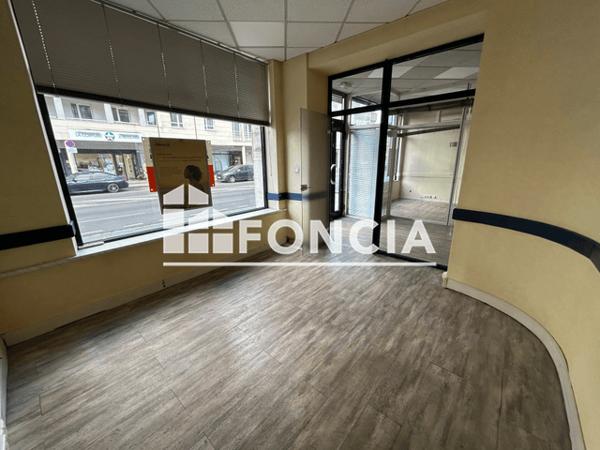 Location Local commercial 6 pièces 75.98 m² - Résidence ANGLETERRE Laon 02000