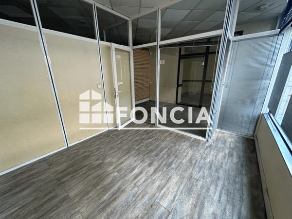 Location Local commercial 6 pièces 75.98 m² - Résidence ANGLETERRE Laon 02000