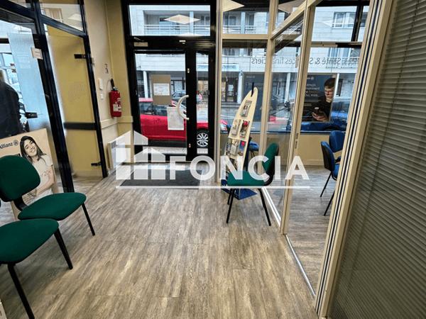 Location Local commercial 6 pièces 75.98 m² - Résidence ANGLETERRE Laon 02000