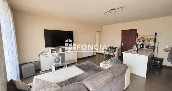 Location Appartement 2 pièces 55.55 m² - Rontalon 69510