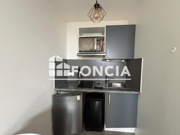 Location Studio meublé 22.7 m² - 136 COURS BERRIAT Grenoble 38000