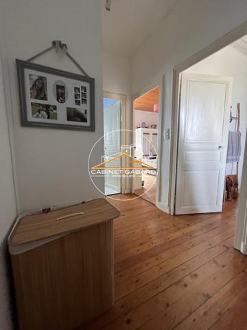Maison angevine familiale – 120 m² / 4 chambres – Place de la Madeleine